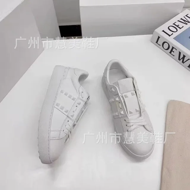 Studded Unisex White Platform Sneakers Detail