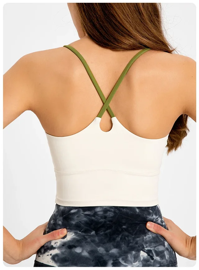 Nude-Fit Sculpting Yoga Bra Detail