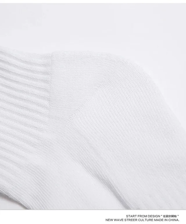 RFSD Accessories | 2025 Autumn/Winter New Street Contrast Color Socks Trendy Patchwork Sports Long Socks for Men Detail