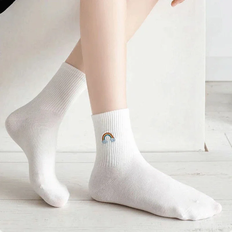 Women's White Embroidered Cotton Socks（10 pairs）