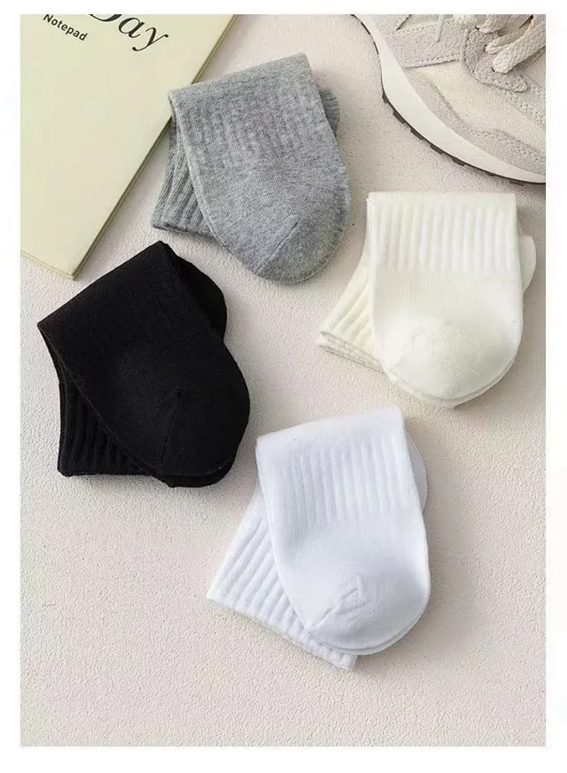 Zhuji Couple Cotton Crew Socks(5 Pairs) Detail