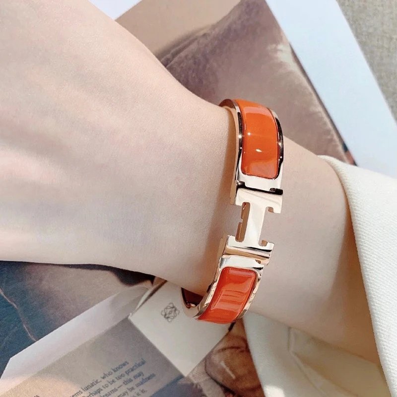 H-Letter Enamel Bracelet photo 3