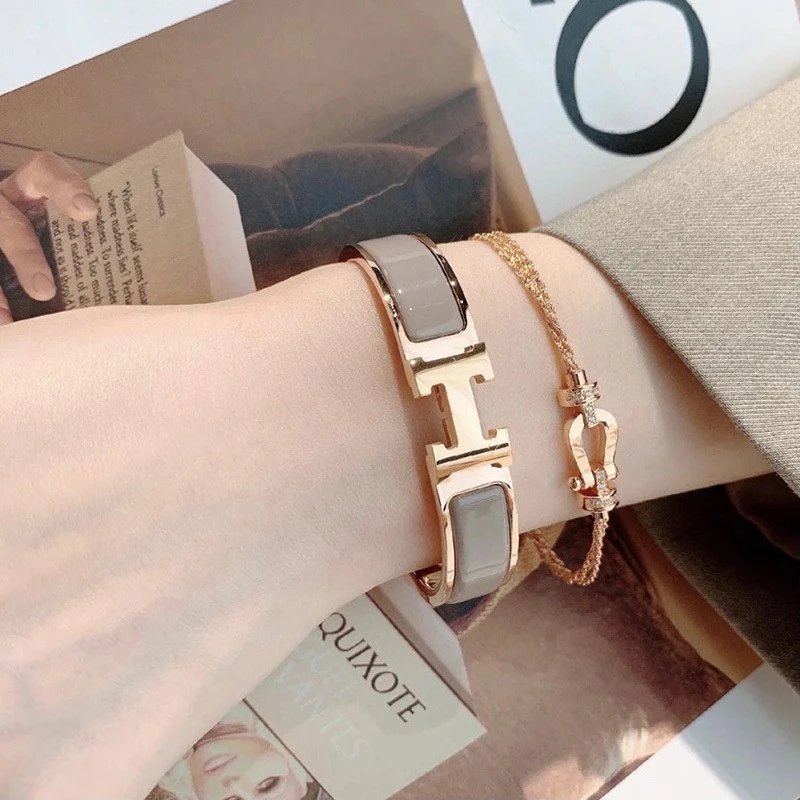 H-Letter Enamel Bracelet photo 4