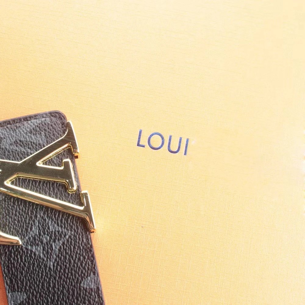 Black flower gold buckle