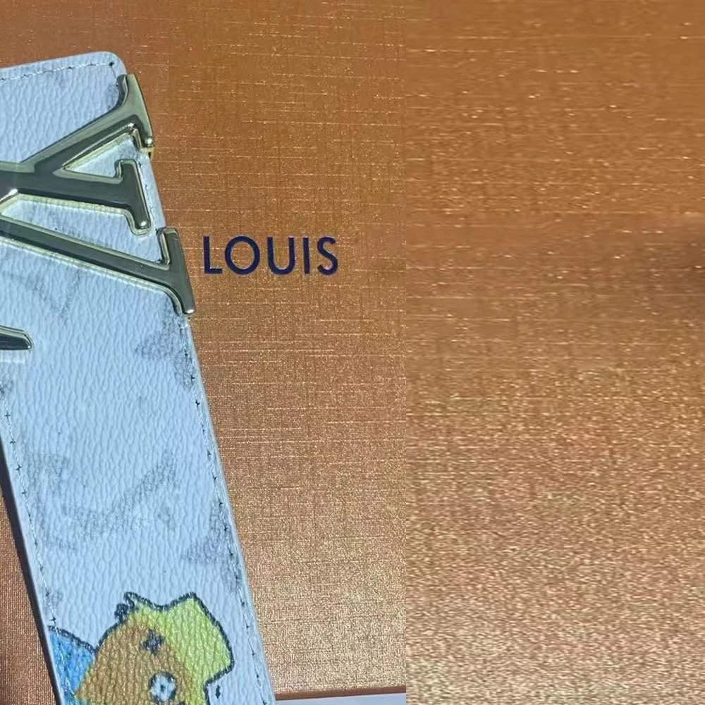 Cartoon gold buckle