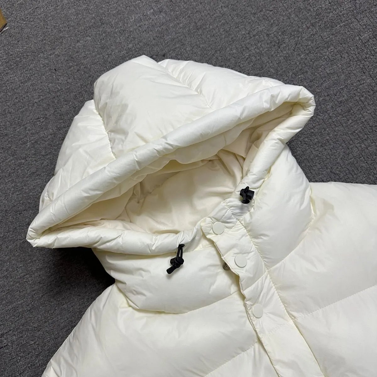 Corteiz Diamond Quilted Bomber Jacket Black - 21