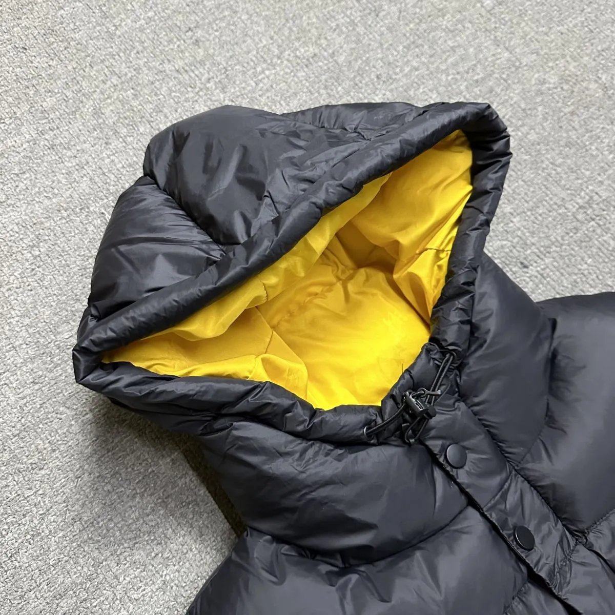 Corteiz Diamond Quilted Bomber Jacket Black - 12