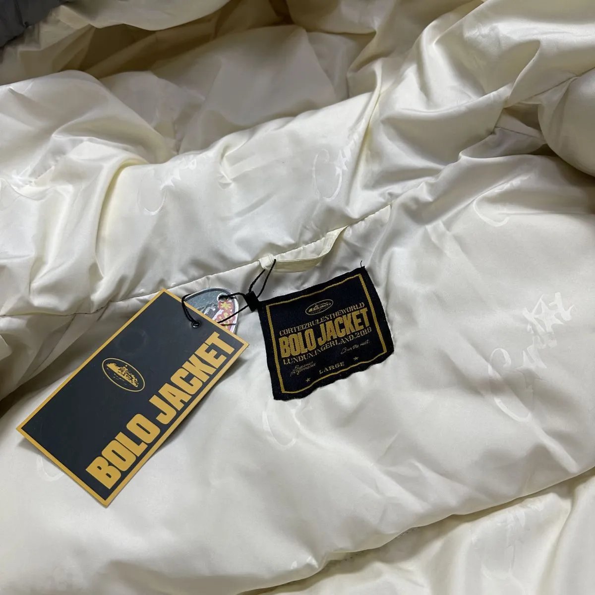 Corteiz Diamond Quilted Bomber Jacket Black - 36