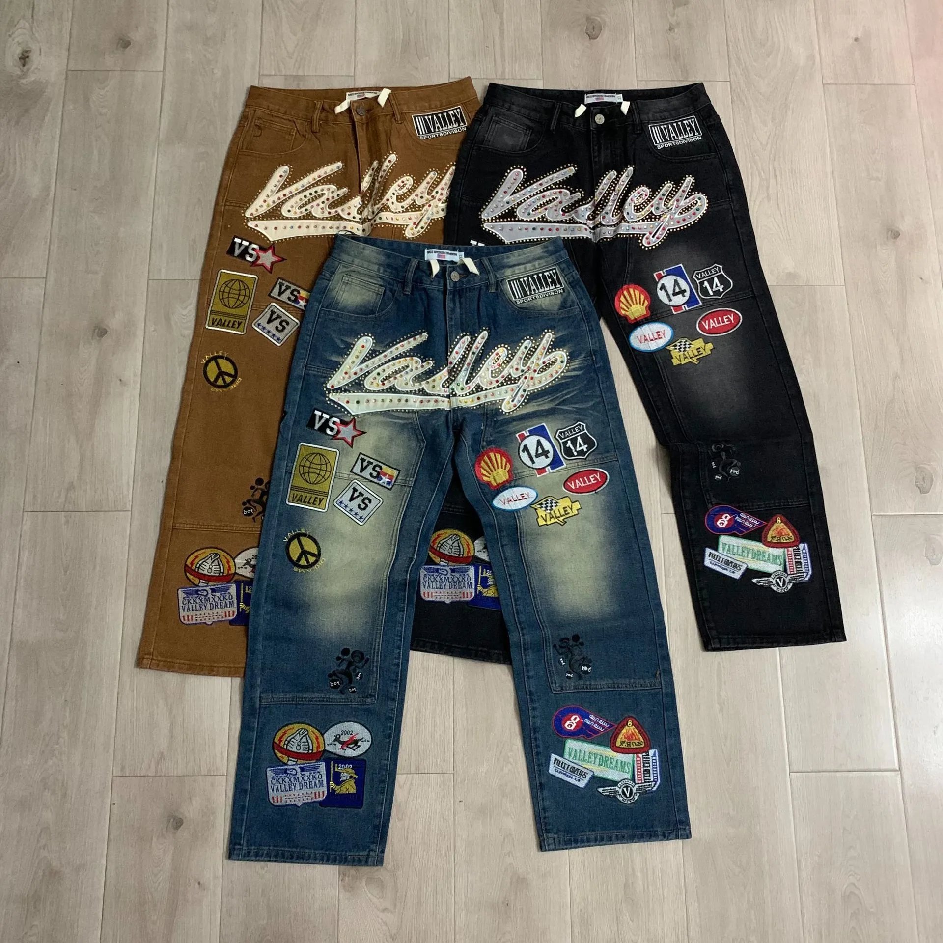 Rhinestone Embroidery Straight Jeans