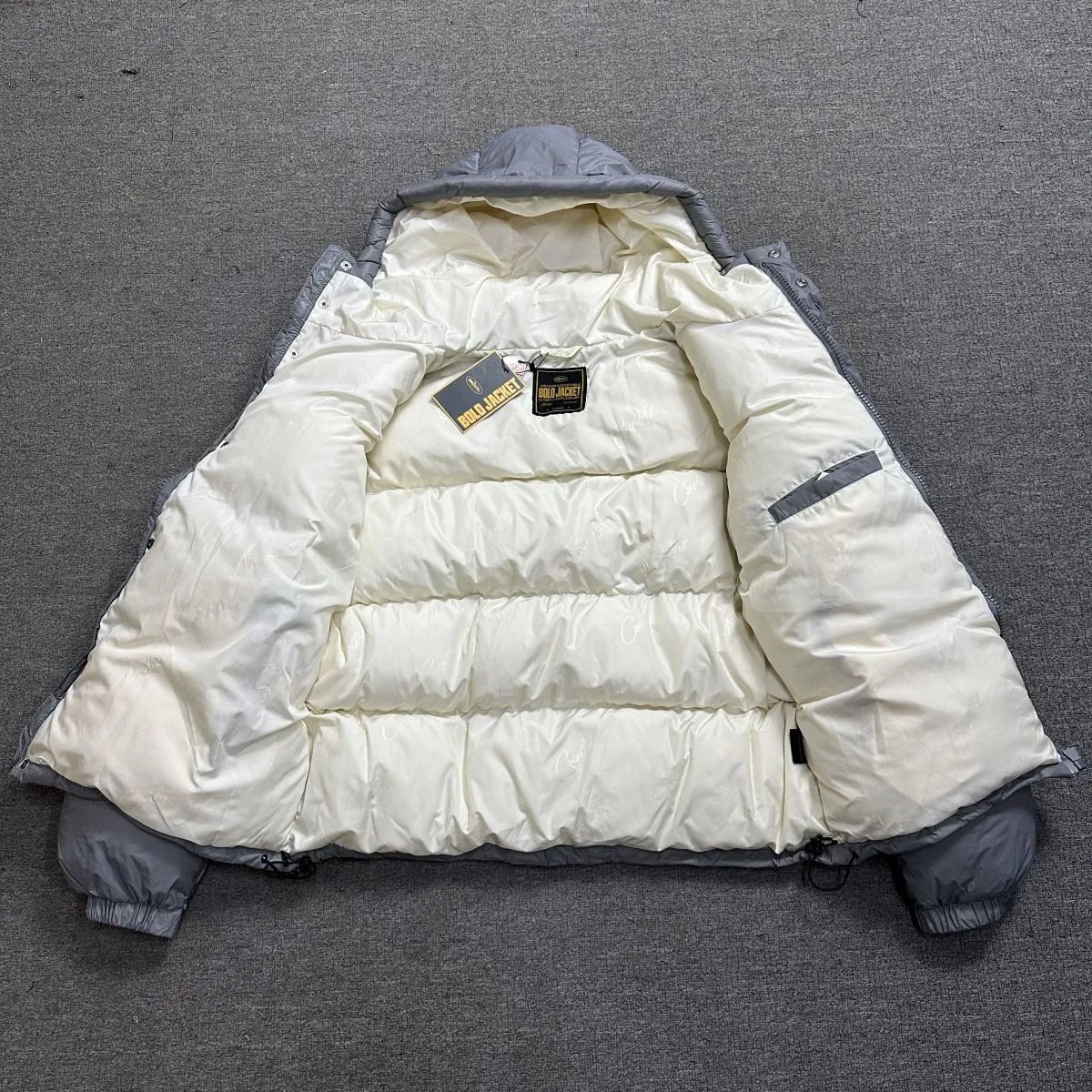 Corteiz Diamond Quilted Bomber Jacket Black - 34