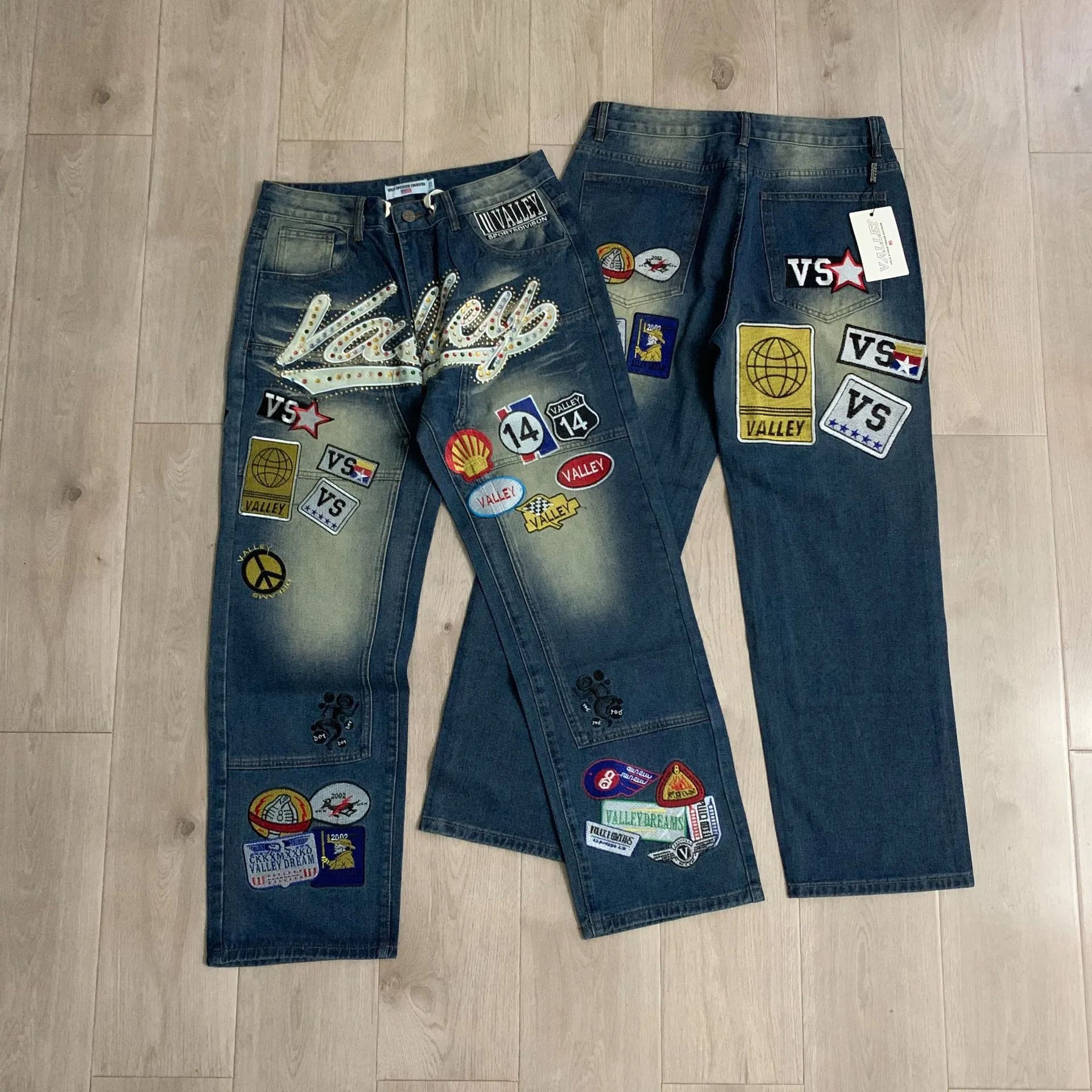 Rhinestone Embroidery Straight Jeans photo 2