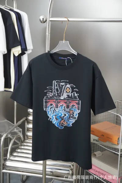 Louis Vuitton x Takashi Murakami Collaboration Graphic Print Black T-Shirt - 1