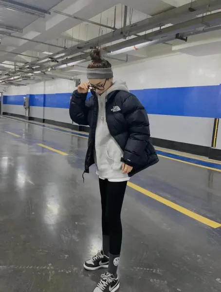 The North Face Nuptse Jacket Black Down Jacket - 8