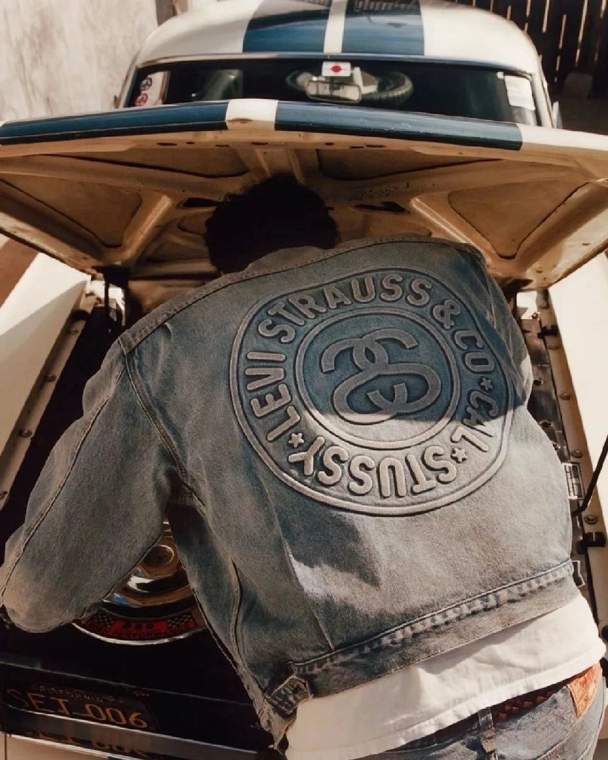 Levi's Trucker Jacket Light Wash Denim Jacket product detail 2 in Litbuy spreadsheet finds