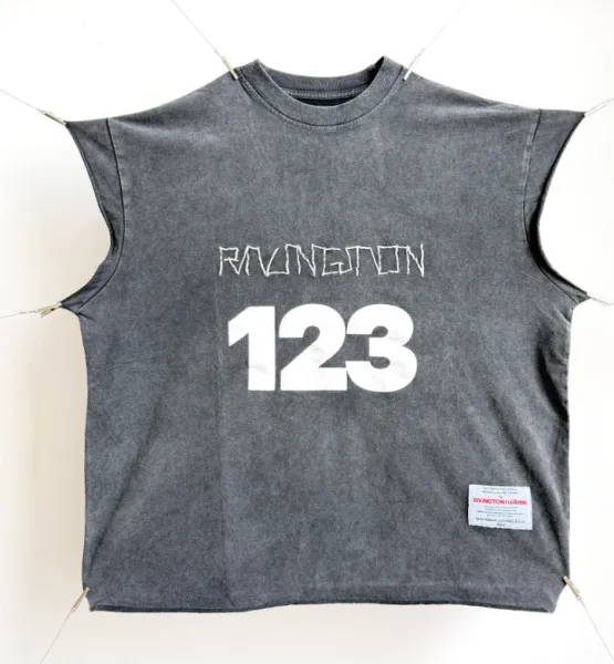Design Rivington 123 Sleeveless Graphic Tee Gray T-Shirts - 1