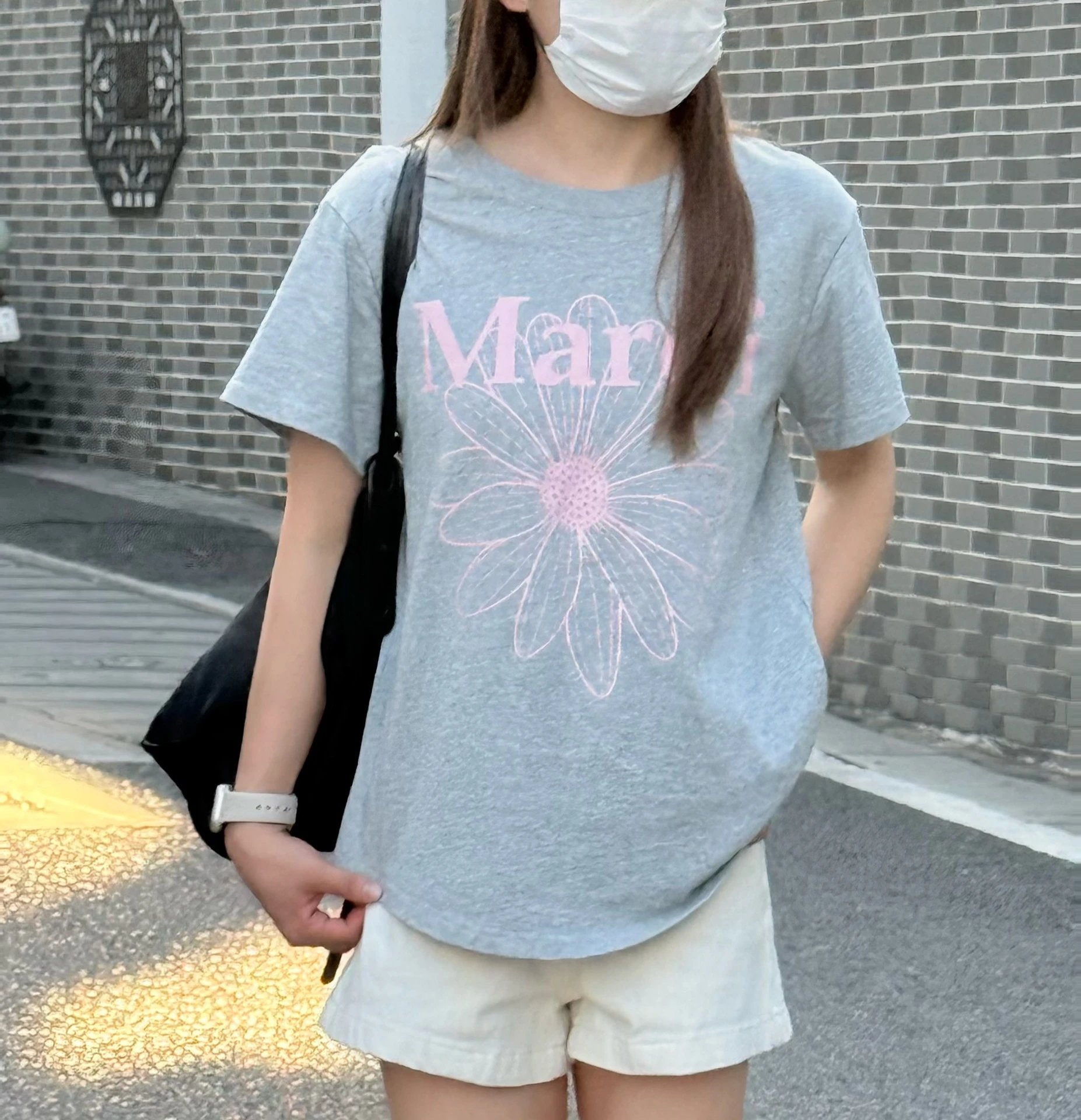 001深灰色粉单花