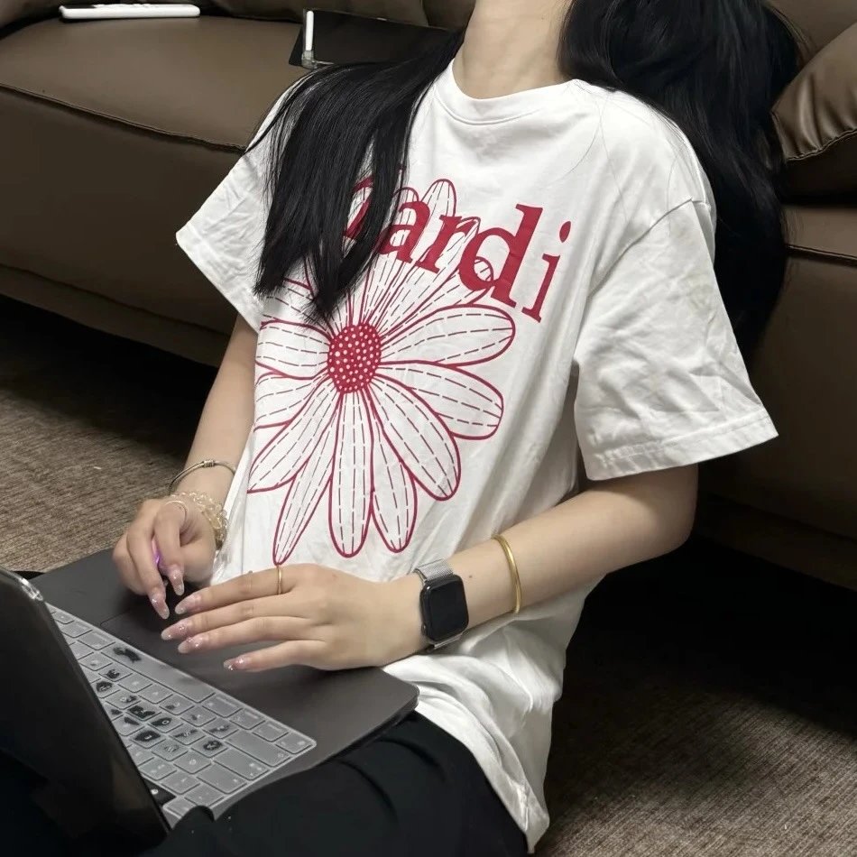 001白色红单花