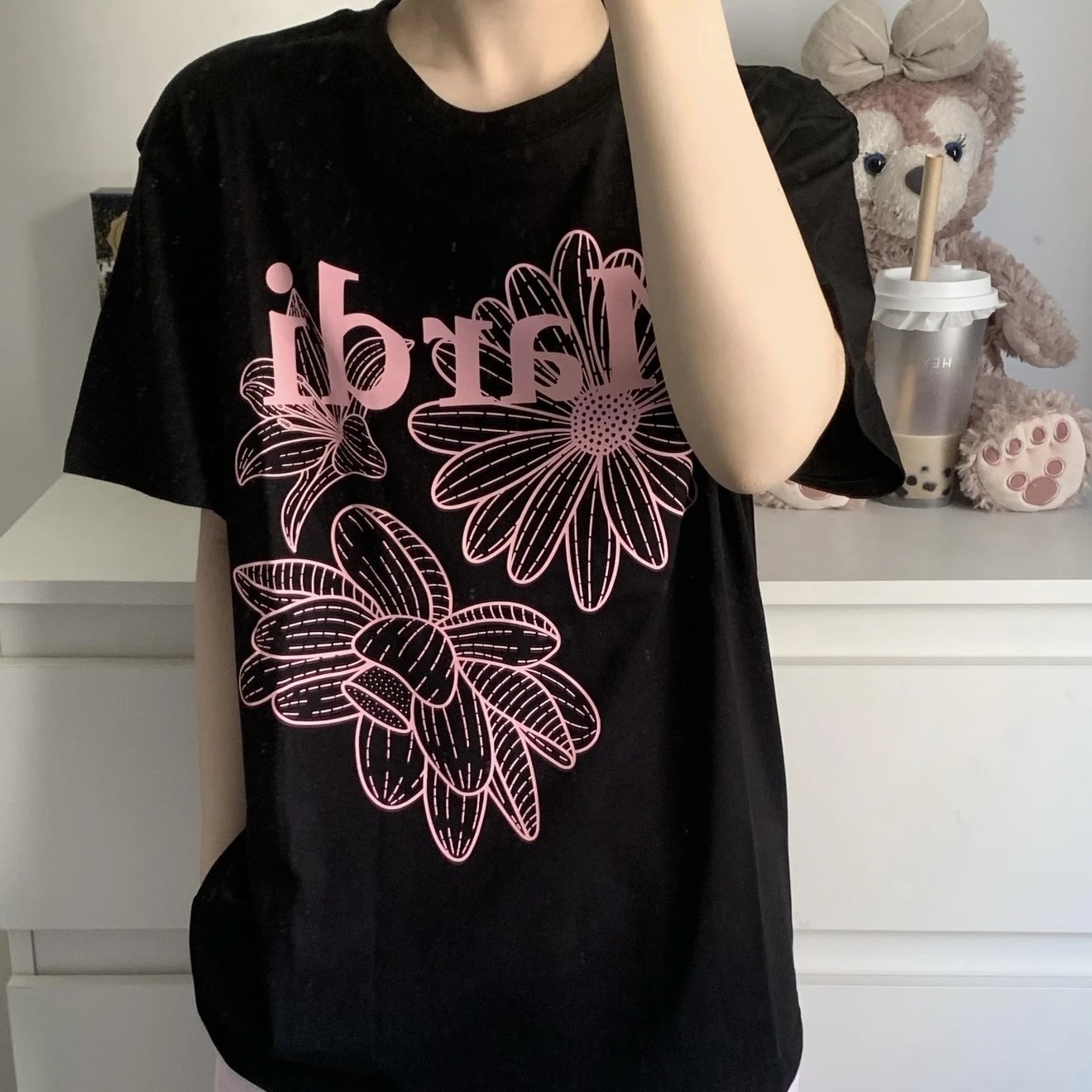 003三朵花黑红色