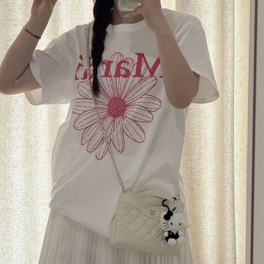 001白色玫红花