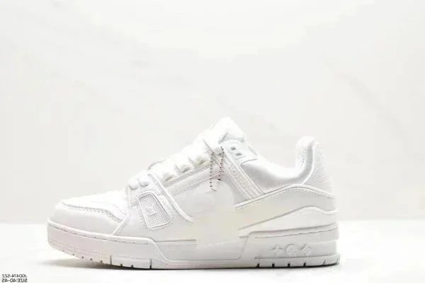 AF022