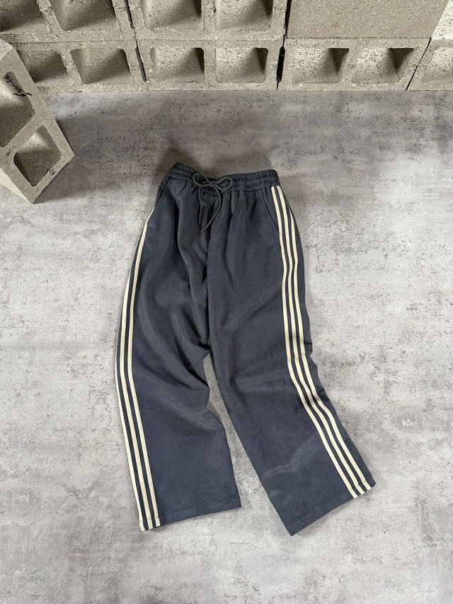 Adidas Chinese Nwe Year Suit: seller detail photo 14
