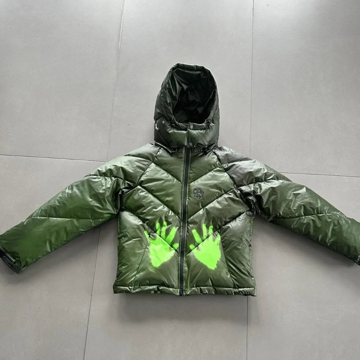 dark green