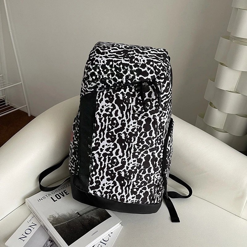 Unbranded Backpacks Padded shoulder straps with front zip pocket — 5880 leopard print