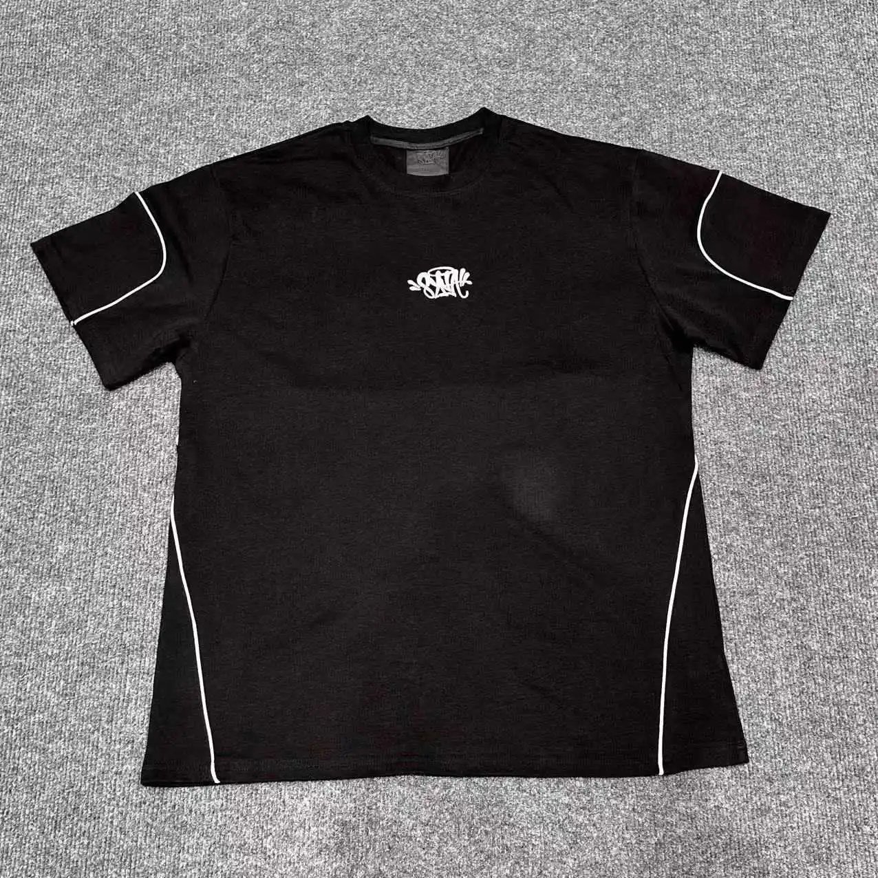 Reflective Line T-Shirt and Shorts Set photo 2