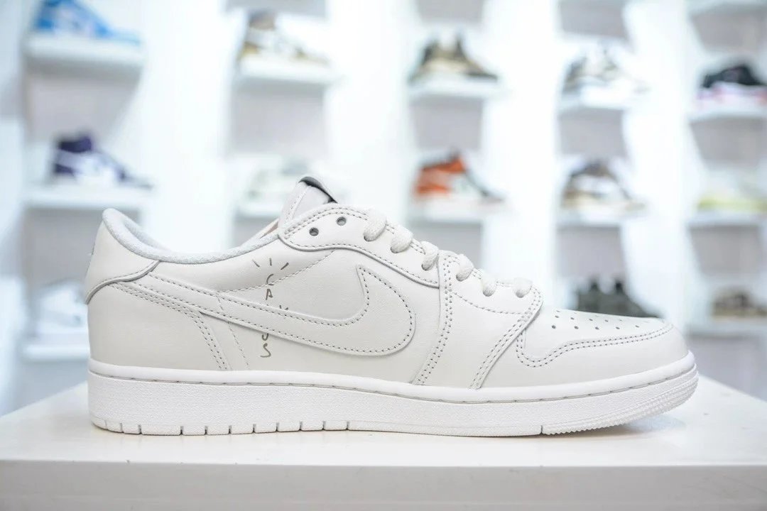 Travis Scott x Air Jordan 1 Reverse Mocha Low/High