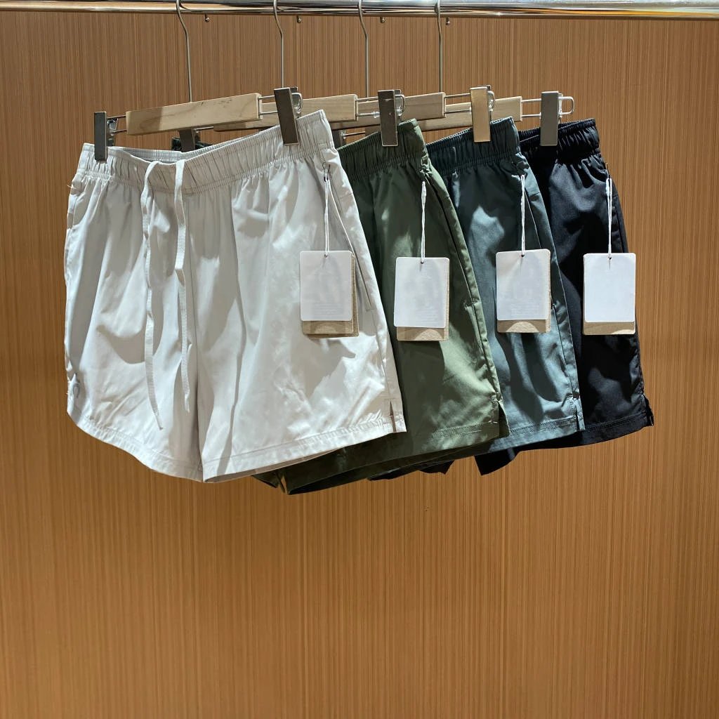 Mountain Outdoor Reflective Shorts photo 6