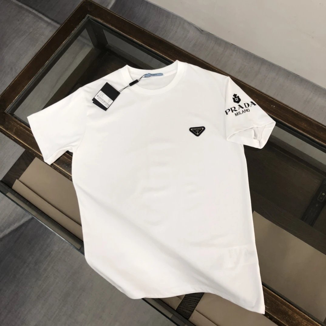 Print Short Sleeve T-Shirt photo 8
