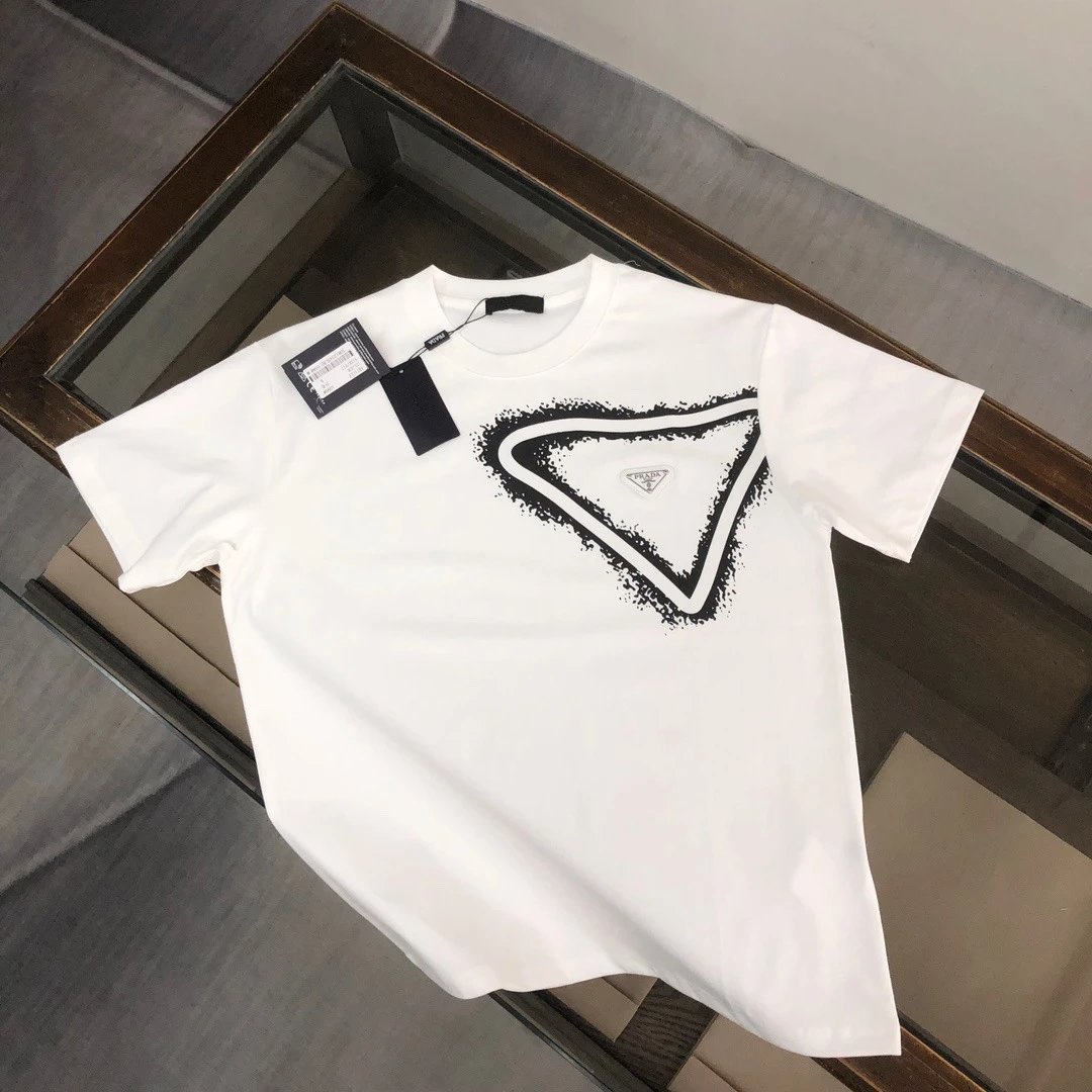 Print Short Sleeve T-Shirt photo 3