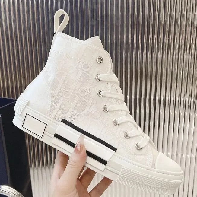 Canvas Athletic Board Shoe with Letter Print photo 5