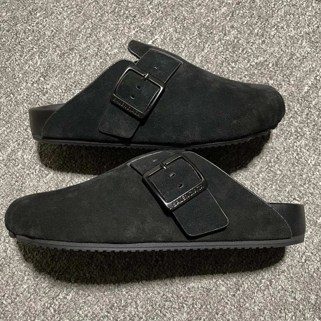 Limited Edition Sandals photo 5