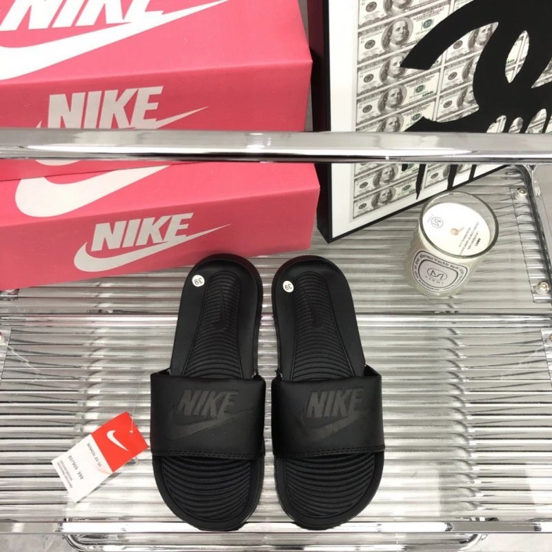 Baroque Couple Sandals photo 6