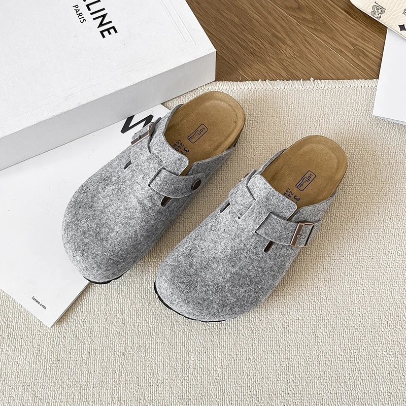 Gray felt