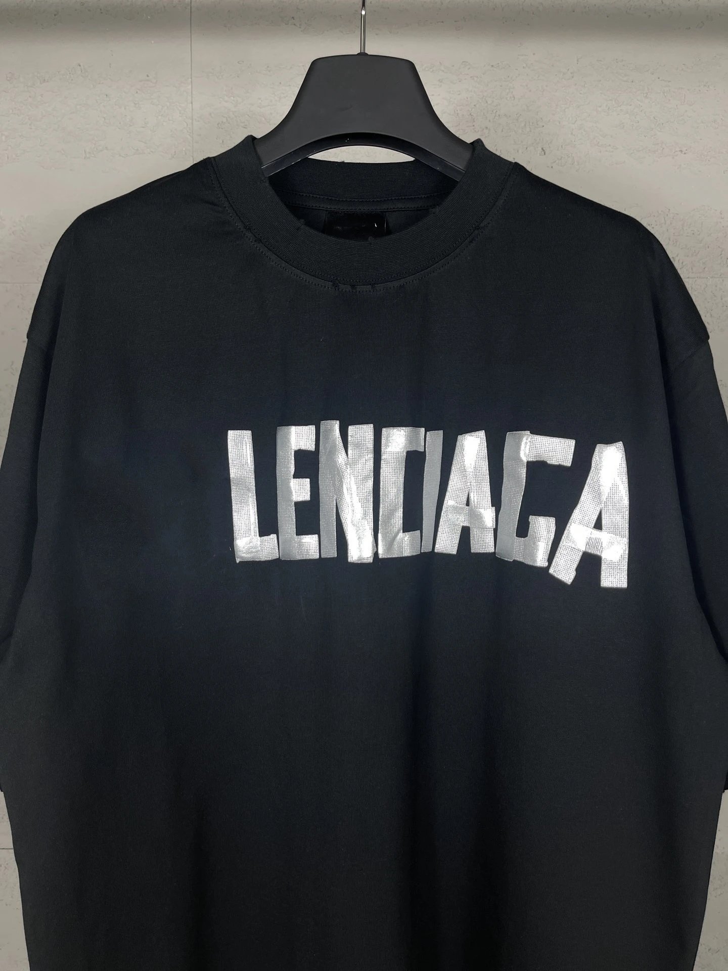 Tape Print Distressed T-Shirt photo 8