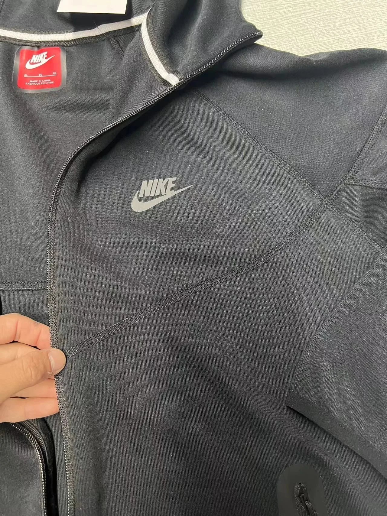 Tech Fleece Hoodie photo 6