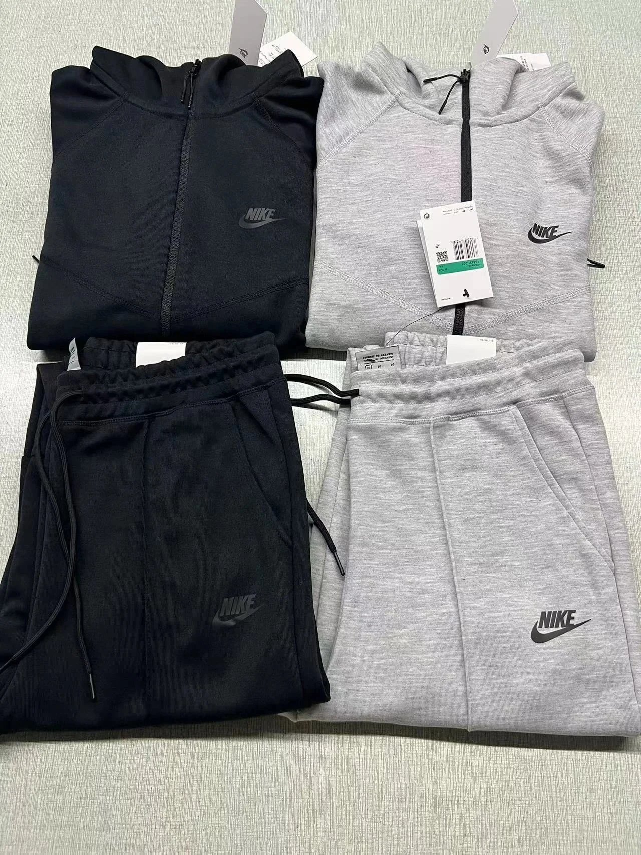 Tech Fleece Hoodie photo 5