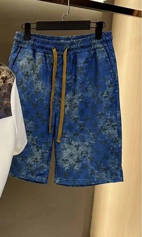 Louis Vuitton Matching Sets Monogram-print short-sleeve T-shirt and drawstring shorts set — N 61 Shorts