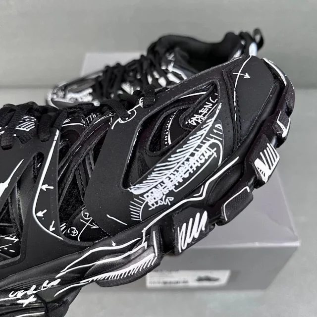 Balenciaga Sneakers Track 1.0 product detail image 5