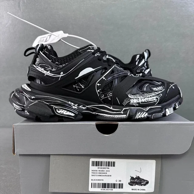 Balenciaga Sneakers Track 1.0 product detail image 4