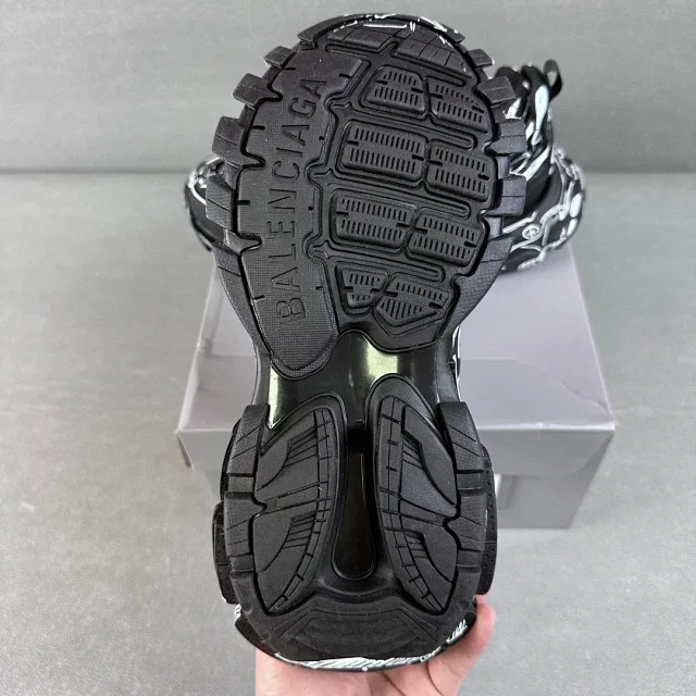 Balenciaga Sneakers Track 1.0 product detail image 7
