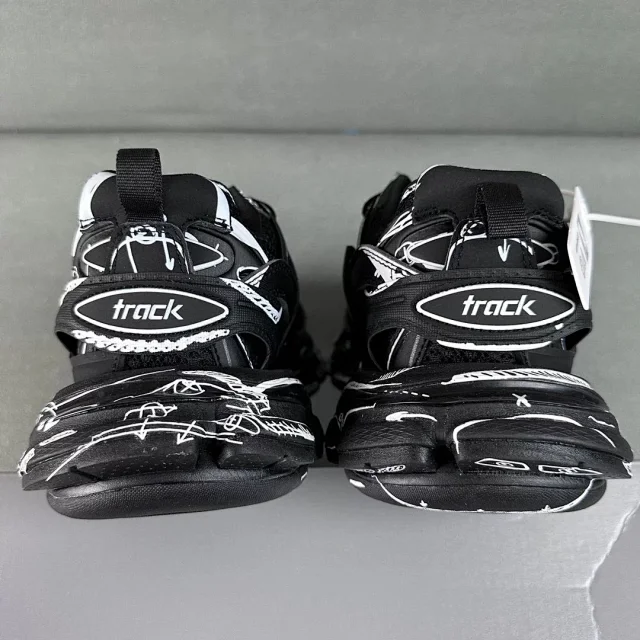 Balenciaga Sneakers Track 1.0 product detail image 10