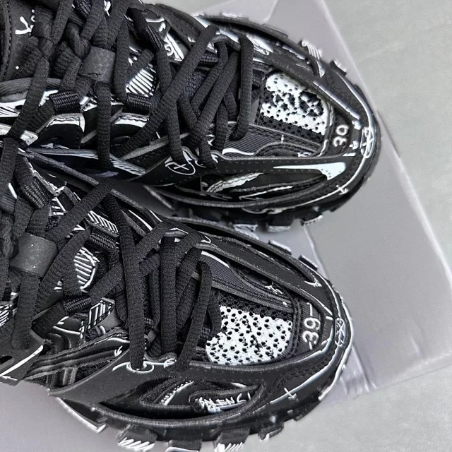 Balenciaga Sneakers Track 1.0 product detail image 8