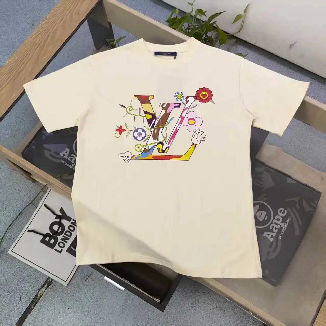 Louis Vuitton x Takashi Murakami LV Flowers Cream T-Shirt