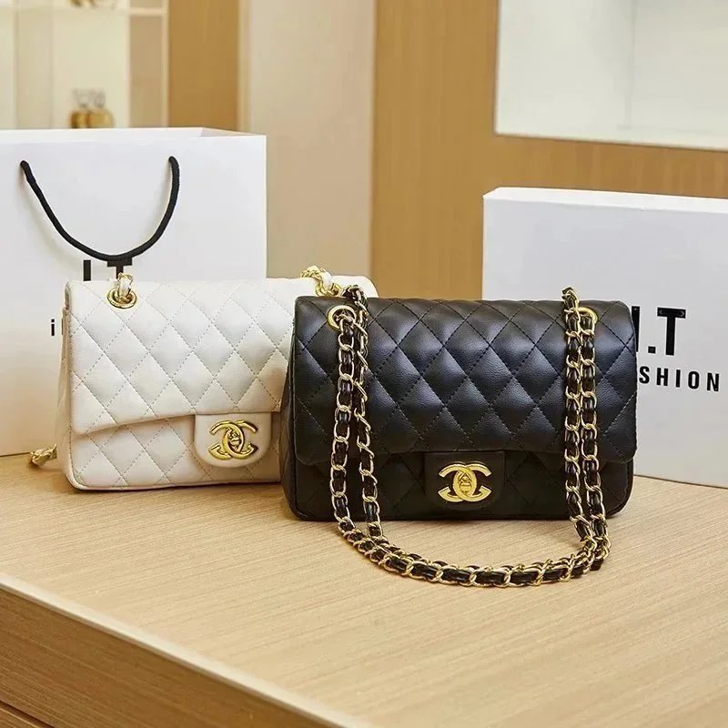 Chanel Shoulder Bags Classic Flap Quilted Chain Bag image 3