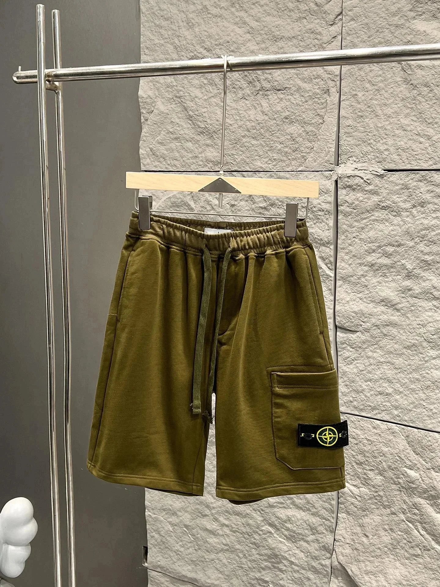 Stone Island Compass Logo Shorts Black / White - 6