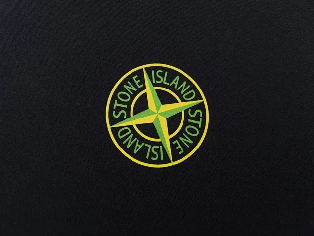 Stone Island T-Shirts Short-Sleeve Graphic Print T-Shirt product detail image 13