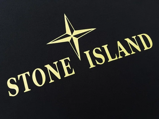 Stone Island T-Shirts Short-Sleeve Graphic Print T-Shirt product detail image 23